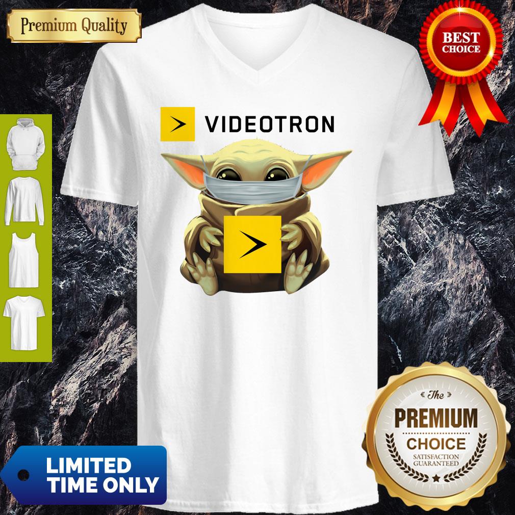 Star Wars Baby Yoda Hug Videotron Mask Covid 19 T-V-neck