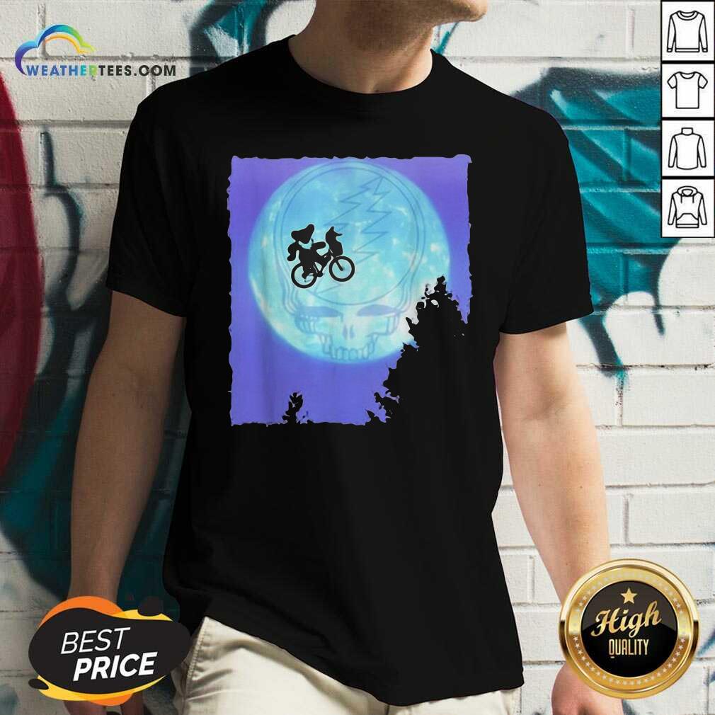 Bear Cycling The Moon Grateful Dead V-neck - Design By Weathertees.com