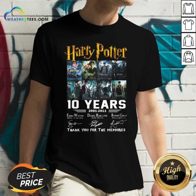Harry Potter 10 Years 2001 2011 Thank You For The Memories Signatures V-neck - Design By Weathertees.com