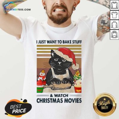 Black Cat I Just Want To Bake Stuff And Watch Christmas Movie Vintage V-neck - Design By Weathertees.com